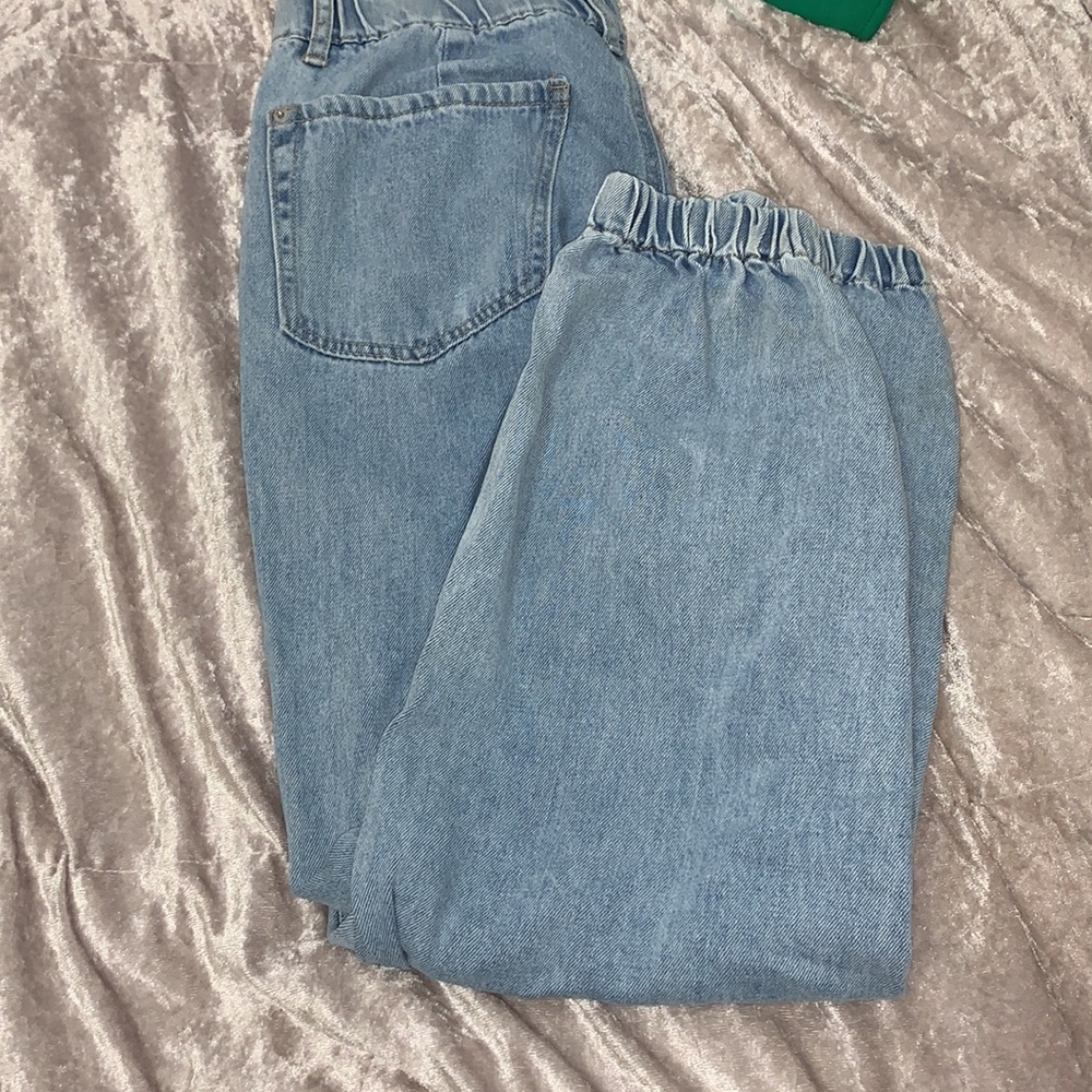 Forever 21 light denim baggy street style jeans